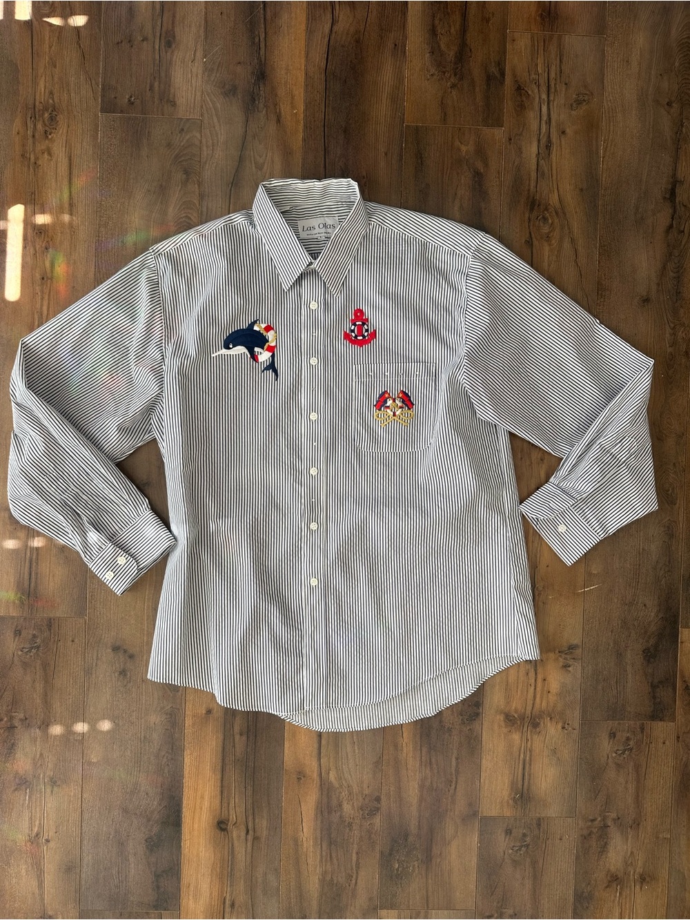 Las Olas Button-Down Shirt with Nautical Embroidery Size L